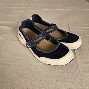 L.L. Bean Women's Mary Jane Comfort Shoes Size 8 Medium Navy Blue
